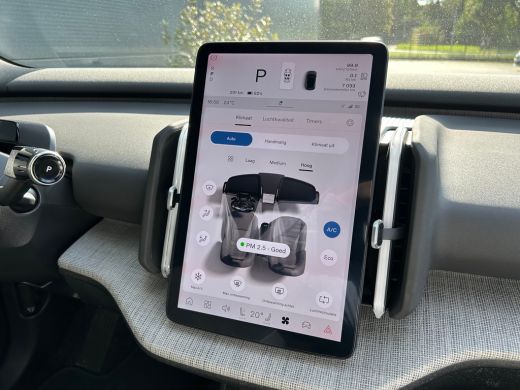 Volvo  EX30 Twin Motor Performance Ultra 69 kWh | Panoramadak | 360 camera | Harman/Kardon | 428pk! | ActivLease financial lease