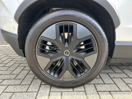 Volvo  EX30 Twin Motor Performance Ultra 69 kWh | Panoramadak | 360 camera | Harman/Kardon | 428pk! | ActivLease financial lease