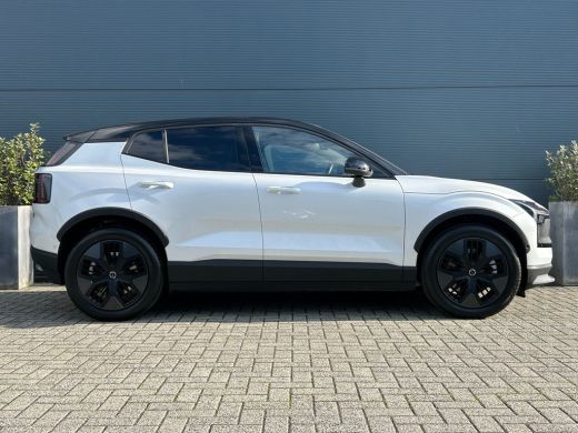 Volvo  EX30 Twin Motor Performance Ultra 69 kWh | Panoramadak | 360 camera | Harman/Kardon | 428pk! | ActivLease financial lease