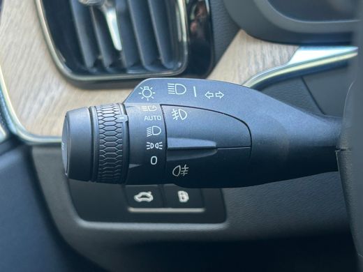 Volvo  XC60 2.0 T8 Plug-in hybrid AWD Ultra Dark | Facelift | Polestar Optimisation | Luchtvering | Bowers&Wi... ActivLease financial lease