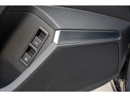 Audi A3 Sportback 40 TFSIe Sline Pano Maxton B&O ACC Parkeerhulp Keyless ActivLease financial lease