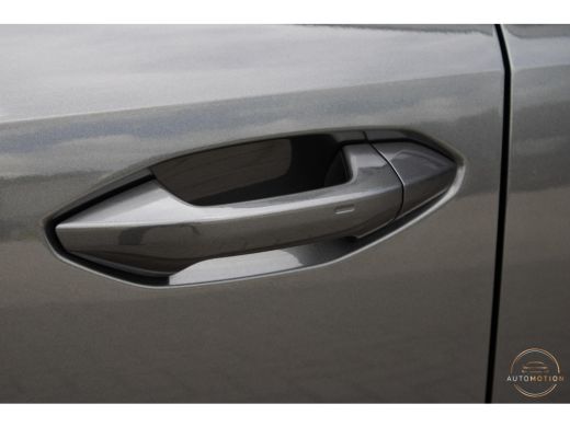 Audi A3 Sportback 40 TFSIe Sline Pano Maxton B&O ACC Parkeerhulp Keyless ActivLease financial lease