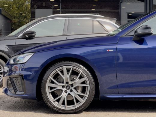 Audi A4 Avant 40 TFSI AUT7 QUATTRO S-LINE COMPETITION EDITION LEDER NAVI DIGI-DASH APPLE-CARPLAY LED LMV PDC ActivLease financial lease