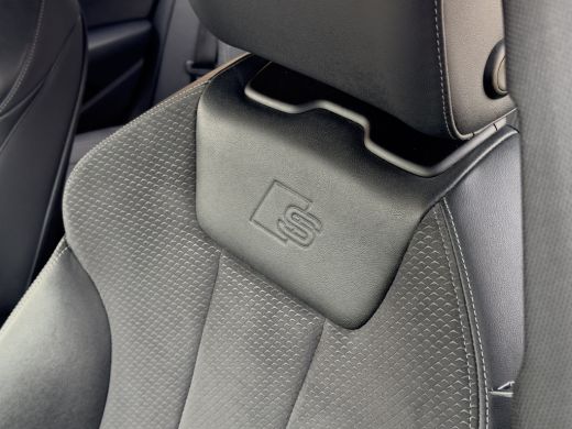 Audi A4 Avant 40 TFSI AUT7 QUATTRO S-LINE COMPETITION EDITION LEDER NAVI DIGI-DASH APPLE-CARPLAY LED LMV PDC ActivLease financial lease