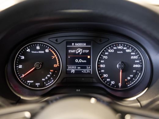 Audi Q2 30 TFSI Pro Line / 116pk / Stoelverwarming / Automatische klimaatregeling / ActivLease financial lease