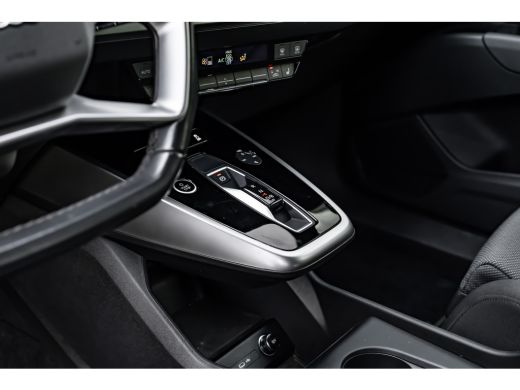 Audi Q4 e-tron 40 Launch edition Advanced 77 kWh 204PK | Stoelverwarming | Cruise control | Elektrische achterkl... ActivLease financial lease