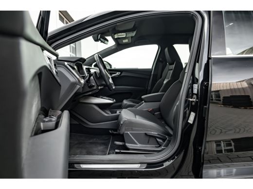 Audi Q4 e-tron 40 Launch edition Advanced 77 kWh 204PK | Stoelverwarming | Cruise control | Elektrische achterkl... ActivLease financial lease