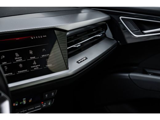 Audi Q4 e-tron 40 Launch edition Advanced 77 kWh 204PK | Stoelverwarming | Cruise control | Elektrische achterkl... ActivLease financial lease