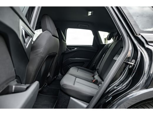 Audi Q4 e-tron 40 Launch edition Advanced 77 kWh 204PK | Stoelverwarming | Cruise control | Elektrische achterkl... ActivLease financial lease
