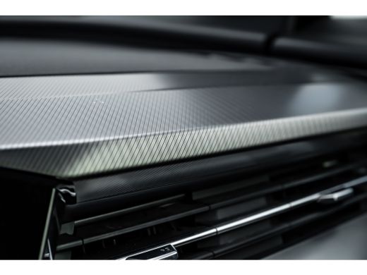Audi Q4 e-tron 40 Launch edition Advanced 77 kWh 204PK | Stoelverwarming | Cruise control | Elektrische achterkl... ActivLease financial lease