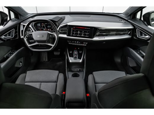 Audi Q4 e-tron 40 Launch edition Advanced 77 kWh 204PK | Stoelverwarming | Cruise control | Elektrische achterkl... ActivLease financial lease