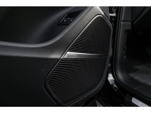 Audi Q7 55 TFSI e quattro Pro Line S 394PK | Trekhaak | Onderstel Pakket Advanced | Panorama Dak | Rode S... ActivLease financial lease