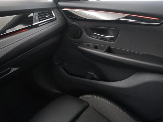 BMW 2 Serie Gran Tourer 218i Business Edition Plus | Trekhaak | Head up | Half Leder | Climate control | Park... ActivLease financial lease