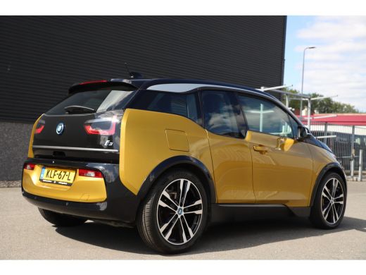 BMW i3 Executive 120Ah 42 kWh/*Galvanic Gold*/Carplay/1e eig./W-pomp/20"/Camera/3-fase ActivLease financial lease