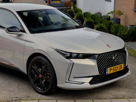 DS DS 4 1.2 AUT8 PERFORMANCE-LINE LEDER NAVI CAMERA APPL-CARPLAY DIGI-DASH LED LMV PDC ActivLease financial lease