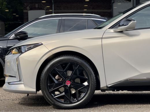 DS DS 4 1.2 AUT8 PERFORMANCE-LINE LEDER NAVI CAMERA APPL-CARPLAY DIGI-DASH LED LMV PDC ActivLease financial lease