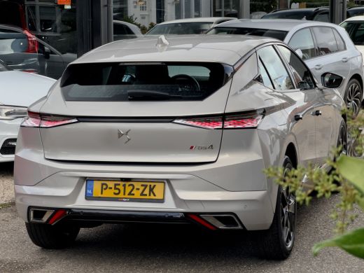 DS DS 4 1.2 AUT8 PERFORMANCE-LINE LEDER NAVI CAMERA APPL-CARPLAY DIGI-DASH LED LMV PDC ActivLease financial lease