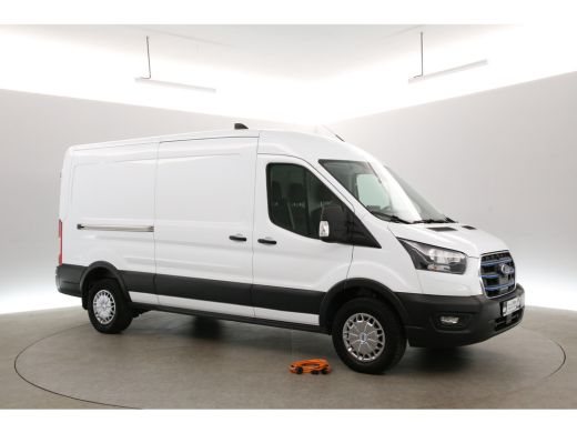 Ford E-Transit 68 kWh L3H2 | Snelladen | SOH 92% | Clima | Cruise | 3 Zits | Carplay | Parkeersens. ActivLease financial lease