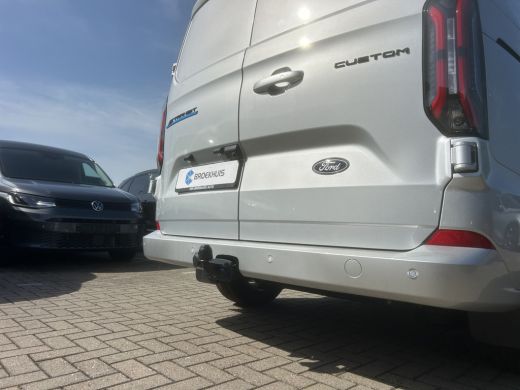 Ford E-Transit Custom 71kWh Pro Power Onboard | Trekhaak | Dubb. Schuifdeur | Stoel/voorruitverwarming | 2 zitplaatsen ... ActivLease financial lease