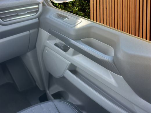 Ford E-Transit Custom 71kWh Pro Power Onboard | Trekhaak | Dubb. Schuifdeur | Stoel/voorruitverwarming | 2 zitplaatsen ... ActivLease financial lease