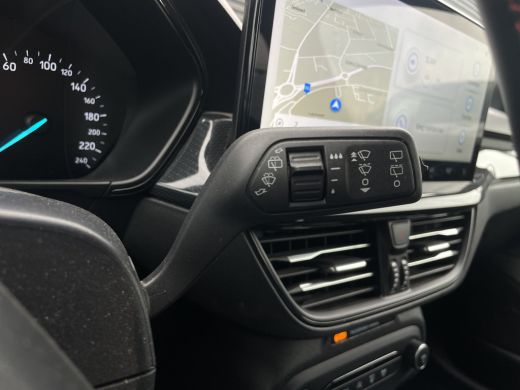 Ford Focus 1.0 EcoBoost Hybrid ST-Line Cruise | Stoel- stuurverw. | PDC | LED  | Navigatie | 17 Inch | Carplay ActivLease financial lease
