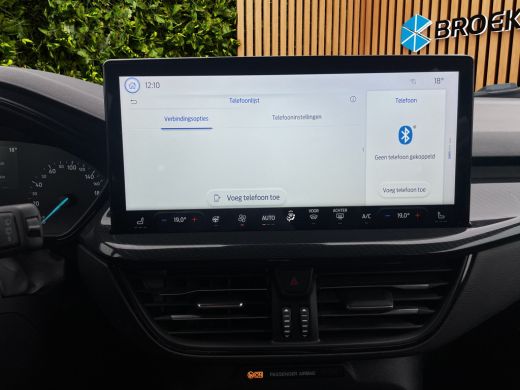 Ford Focus 1.0 EcoBoost Hybrid ST-Line Cruise | Stoel- stuurverw. | PDC | LED  | Navigatie | 17 Inch | Carplay ActivLease financial lease