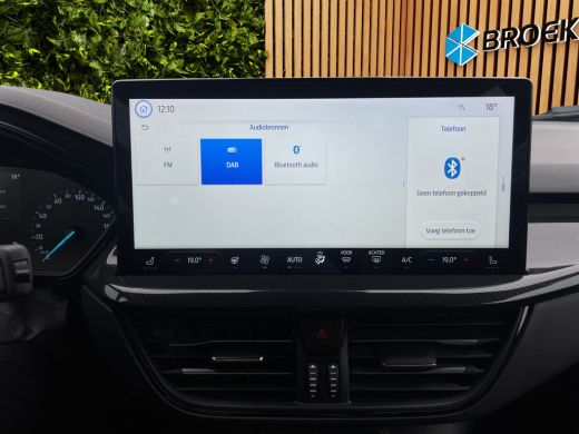 Ford Focus 1.0 EcoBoost Hybrid ST-Line Cruise | Stoel- stuurverw. | PDC | LED  | Navigatie | 17 Inch | Carplay ActivLease financial lease