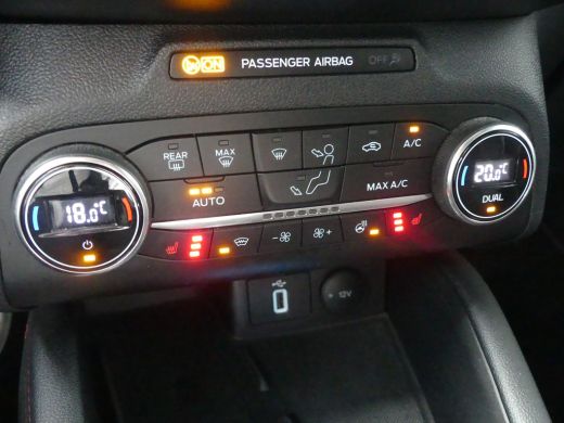 Ford Focus 1.0 EcoBoost Hybrid ST Line X Business | PANORAMADAK | ADAPTIVE CRUISE | DODEHOEKDETECTIE | CAMER... ActivLease financial lease
