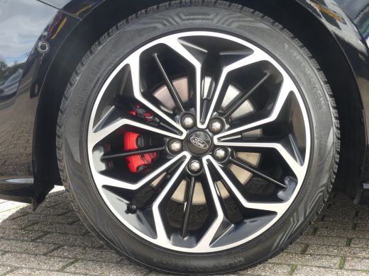 Ford Focus 1.0 EcoBoost Hybrid ST Line X Business | PANORAMADAK | ADAPTIVE CRUISE | DODEHOEKDETECTIE | CAMER... ActivLease financial lease