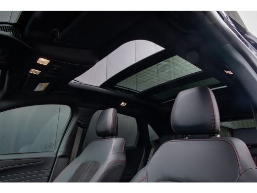 Ford Kuga 2.5 PHEV ST-Line X | Black Pack | Trekhaak | Matrix LED | Panoramadak ActivLease financial lease
