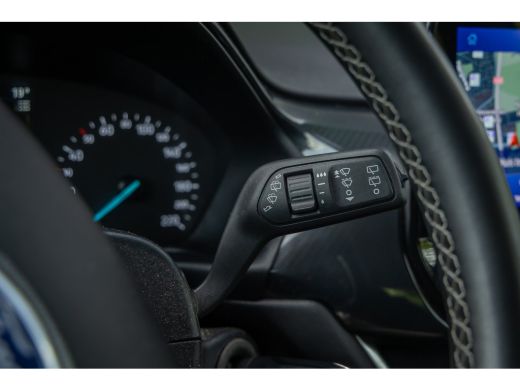 Ford Puma 1.0 EcoBoost Hybrid Titanium | Automaat | Automatisch inparkeren |  Privacy-glass | Verkeersbord ... ActivLease financial lease