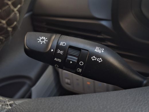 Hyundai Bayon 1.0 T-GDI Premium | Apple Carplay/Android Auto | Stoel/stuurverwarming | Lichtmetalen velgen | Ac... ActivLease financial lease