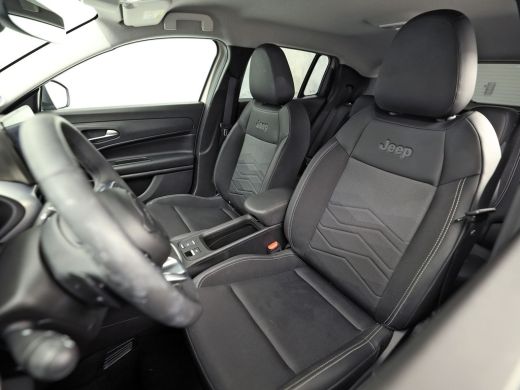Jeep Avenger 1.2 e-Hybrid Altitude Automaat (VIRTUAL COCKPIT, APPLE CARPLAY, GROOT NAVI, 360 CAMERA, SPORTSTOE... ActivLease financial lease