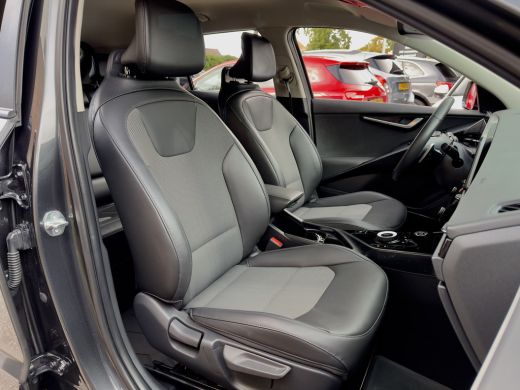 Kia Niro 1.6 GDi AUT6 HYBRID DYNAMIC-LINE LAY LEDER NAVI CAMERA DIG-DASH APPLE-CARPLAY LED LMV PDC ActivLease financial lease