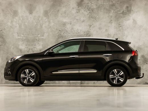 Kia Niro 1.6 GDi PHEV DynamicPlusLine Automaat (APPLE CARPLAY, GROOT NAVI, STUUR/STOELVERWARMING, CAMERA, ... ActivLease financial lease