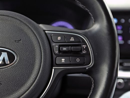 Kia Niro 1.6 GDi PHEV DynamicPlusLine Automaat (APPLE CARPLAY, GROOT NAVI, STUUR/STOELVERWARMING, CAMERA, ... ActivLease financial lease