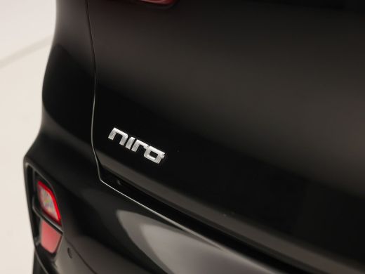 Kia Niro 1.6 GDi PHEV DynamicPlusLine Automaat (APPLE CARPLAY, GROOT NAVI, STUUR/STOELVERWARMING, CAMERA, ... ActivLease financial lease