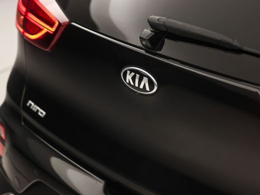 Kia Niro 1.6 GDi PHEV DynamicPlusLine Automaat (APPLE CARPLAY, GROOT NAVI, STUUR/STOELVERWARMING, CAMERA, ... ActivLease financial lease