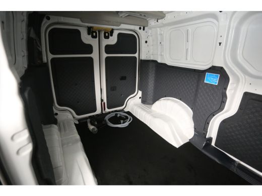 Kia PV5 L2H1 Essential 71.2 kWh | Snelladen | SOH 98% | Camera | Clima | Virtual | Carplay | Cruise ActivLease financial lease