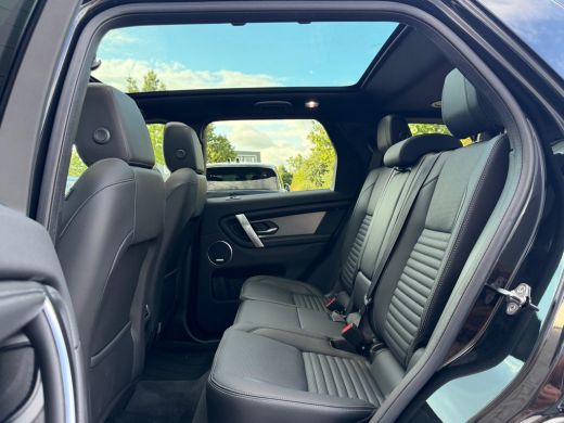 Land Rover Discovery Sport P270e Dynamic Edition | Afneembare trekhaak | Pano | Comfort Pack | Cold Climate | 360gr Camera |... ActivLease financial lease