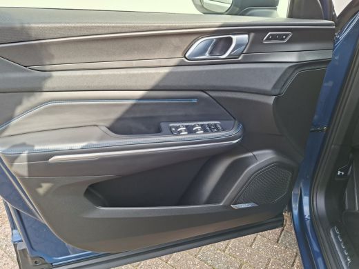 Lynk & Co 01 1.5 PHEV 262PK Adapt.Cruise 360&deg; Cam Carplay Plug-in Stoelverw Vol opties! ActivLease financial lease
