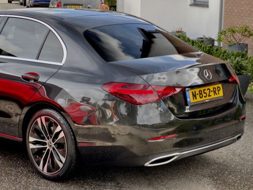 Mercedes-Benz C-Klasse 180 AUT9 LUXURY-LINE LEDER NAVI CAMERA DIGI-DASH APPLE-CARPLAY LED LMV PDC ActivLease financial lease