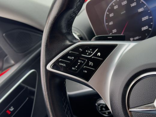Mercedes-Benz C-Klasse 180 AUT9 LUXURY-LINE LEDER NAVI CAMERA DIGI-DASH APPLE-CARPLAY LED LMV PDC ActivLease financial lease