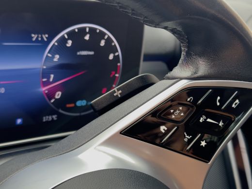 Mercedes-Benz C-Klasse 180 AUT9 LUXURY-LINE LEDER NAVI CAMERA DIGI-DASH APPLE-CARPLAY LED LMV PDC ActivLease financial lease
