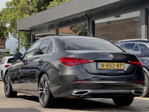 Mercedes-Benz C-Klasse 180 AUT9 LUXURY-LINE LEDER NAVI CAMERA DIGI-DASH APPLE-CARPLAY LED LMV PDC ActivLease financial lease