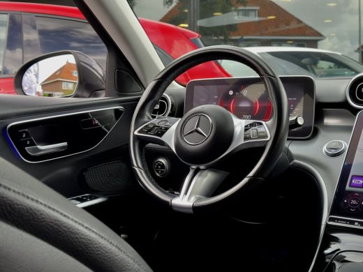 Mercedes-Benz C-Klasse 180 AUT9 LUXURY-LINE LEDER NAVI CAMERA DIGI-DASH APPLE-CARPLAY LED LMV PDC ActivLease financial lease