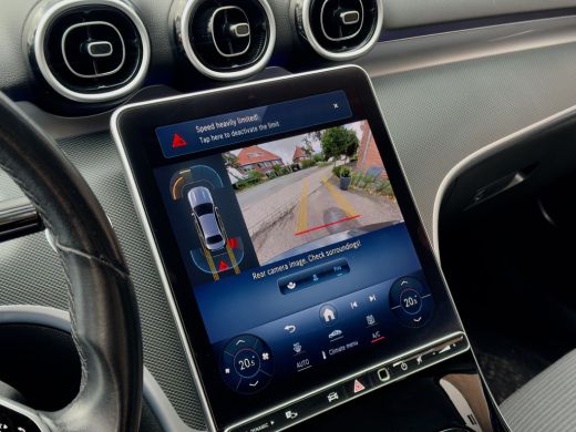 Mercedes-Benz C-Klasse 180 AUT9 LUXURY-LINE LEDER NAVI CAMERA DIGI-DASH APPLE-CARPLAY LED LMV PDC ActivLease financial lease