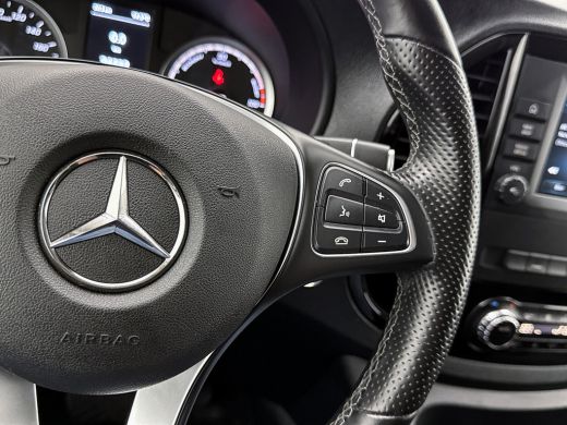 Mercedes-Benz eVito Lang 66 kWh DC 266km WLTP Dubbele cabine Led Schuifdeur L+R 5-zitplaatsen Navigatie Camera Snelladen ActivLease financial lease
