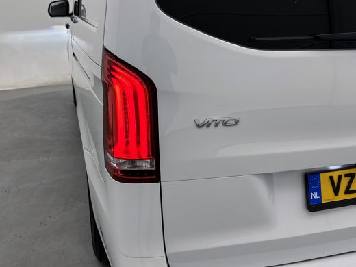 Mercedes-Benz eVito Lang 66 kWh DC 266km WLTP Dubbele cabine Led Schuifdeur L+R 5-zitplaatsen Navigatie Camera Snelladen ActivLease financial lease