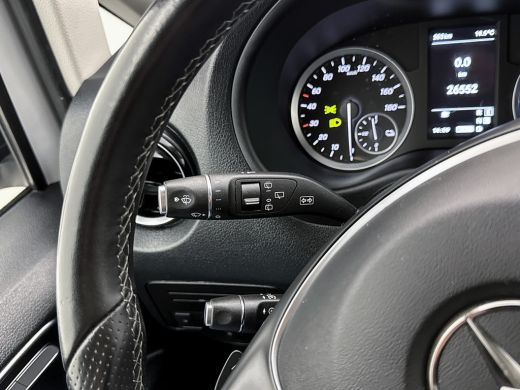 Mercedes-Benz eVito Lang 66 kWh DC 266km WLTP Dubbele cabine Led Schuifdeur L+R 5-zitplaatsen Navigatie Camera Snelladen ActivLease financial lease